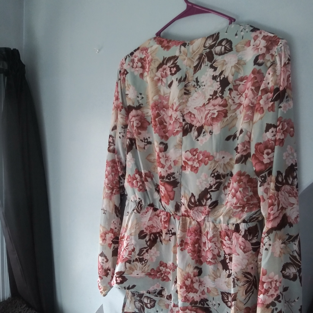 Top - Picture 2 of 6